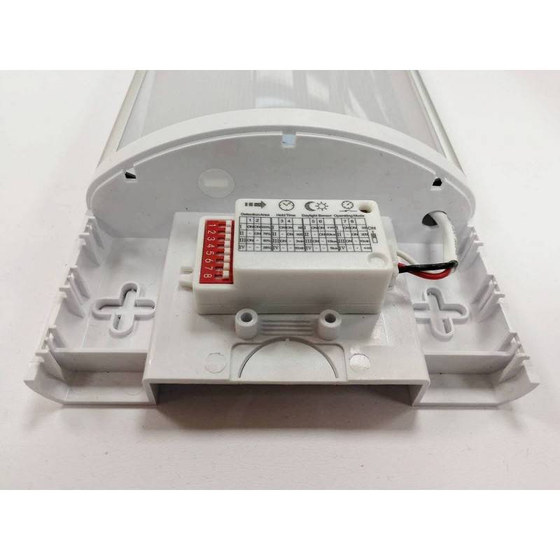 150cm high power LED linear luminaire CCT with sensor