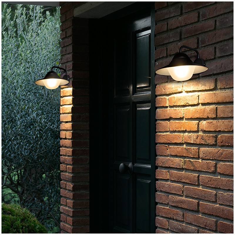 HAT" outdoor wall light IP44 E27