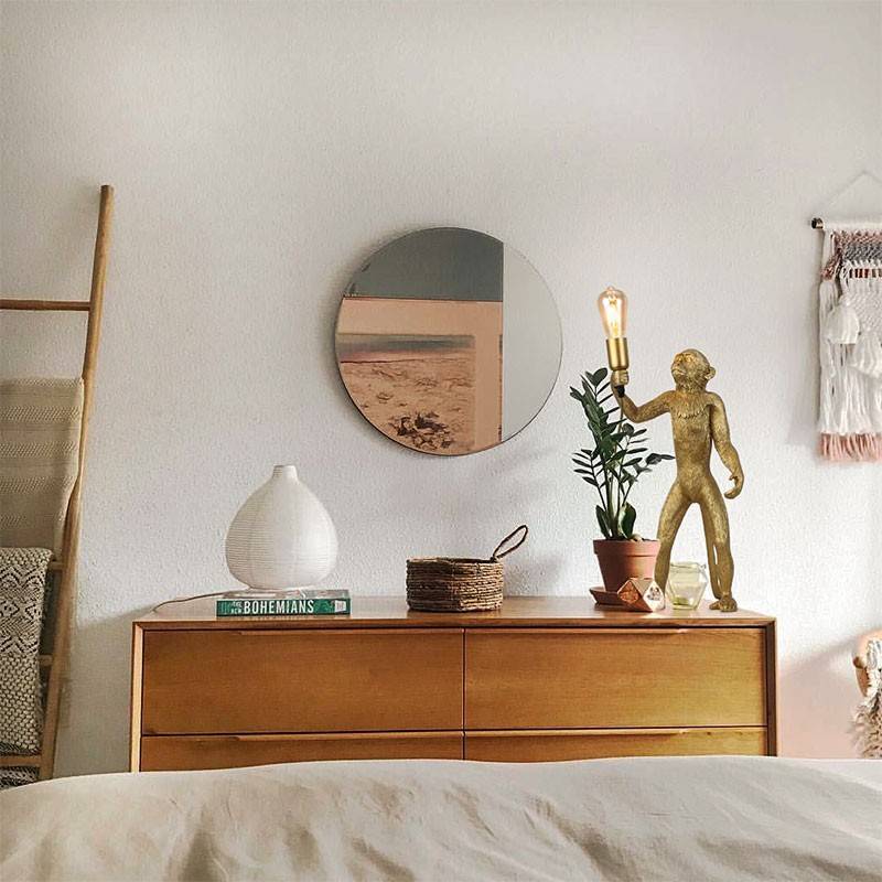 Resin monkey lamp "Micu".