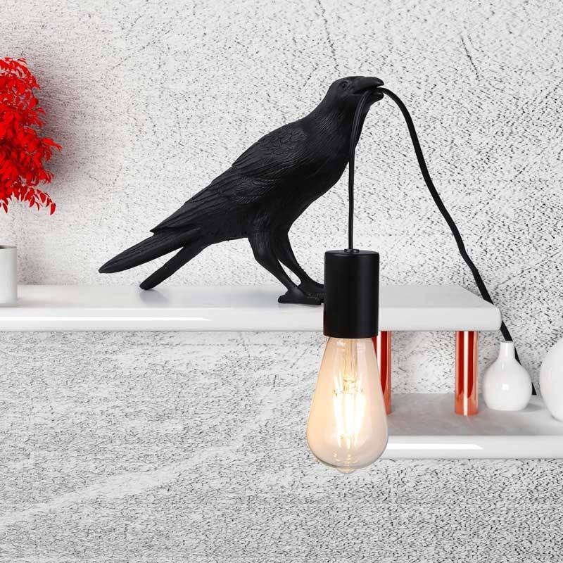 Raven table lamp in resin "Corb".