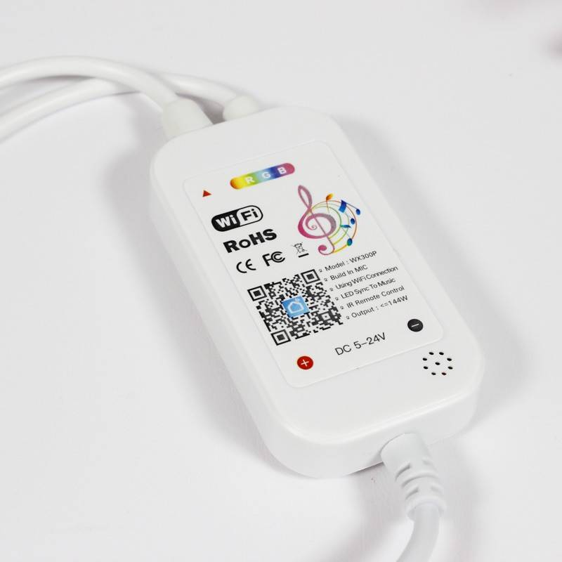 RGB WiFi Alexa/Google Home musical LED RGB LED strip kit with source, remote and controller 5 meters