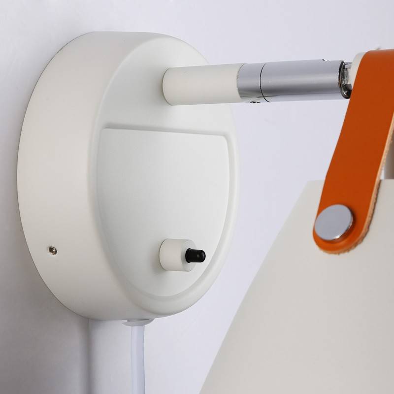 Ellen" leather wall sconce with cable and switch