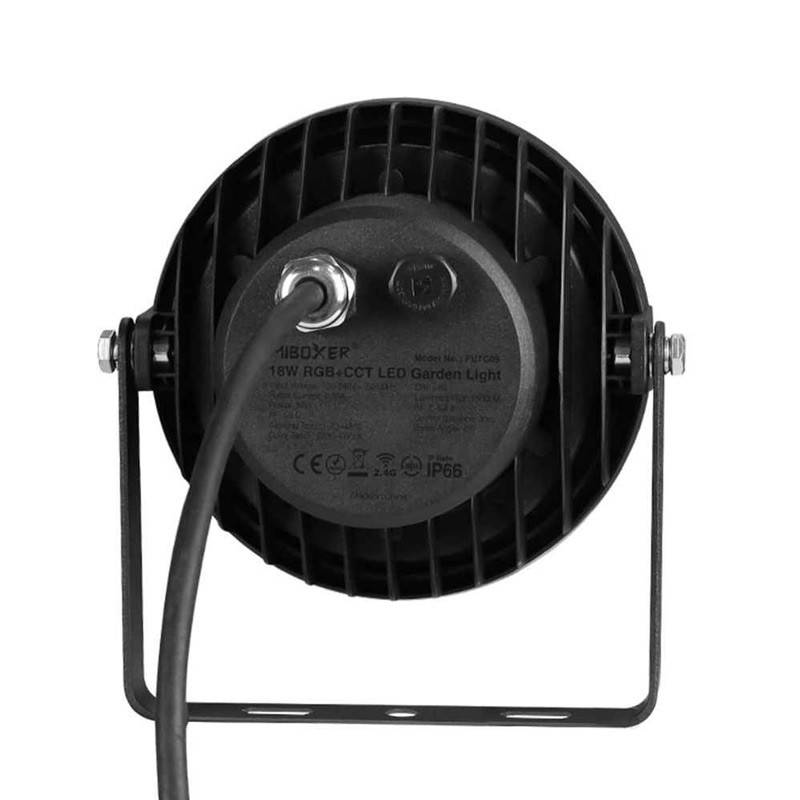 LED Floodlight 18W RGB+CCT controlled by RF/WiFi - IP66