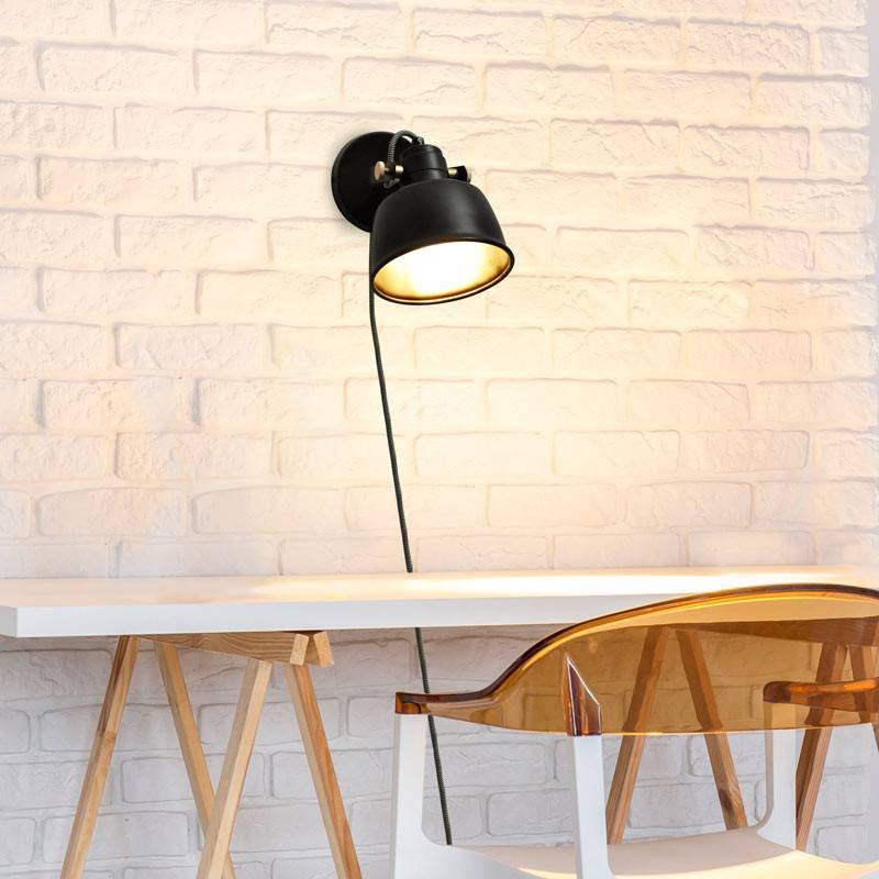 KUKKA" interior wall light with switch and socket