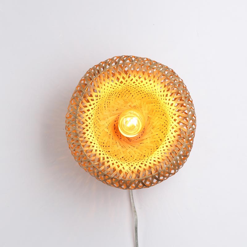 Wicker wall lamp with plug "Round".