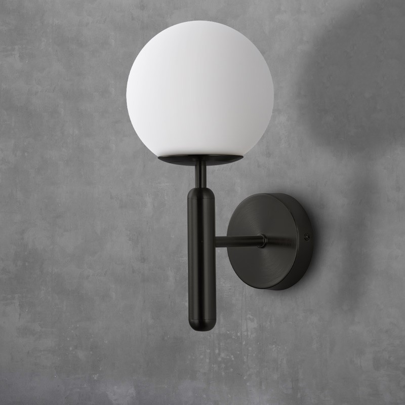 "Elsa" crystal ball wall sconce - E14