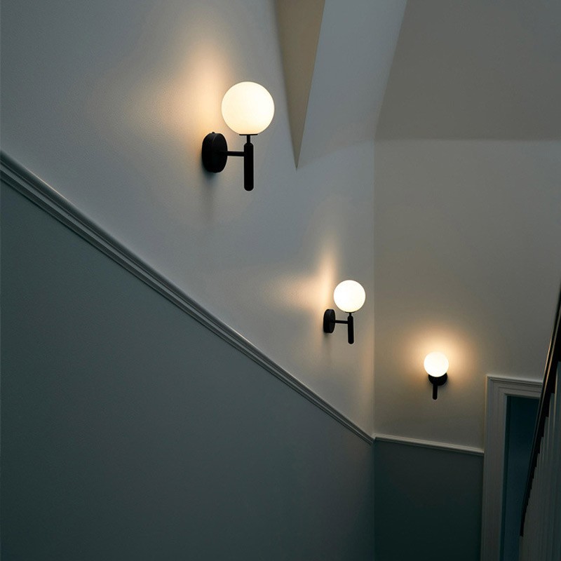 "Elsa" crystal ball wall sconce - E14