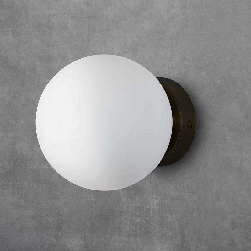 "Rober" crystal ball wall sconce