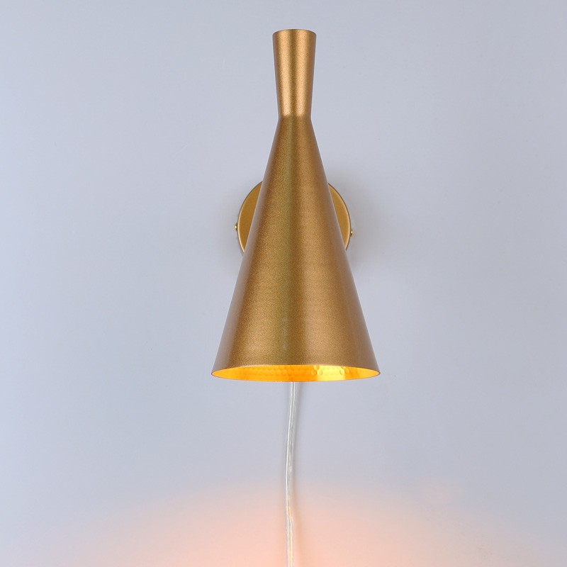 Plug-in adjustable wall light - E27