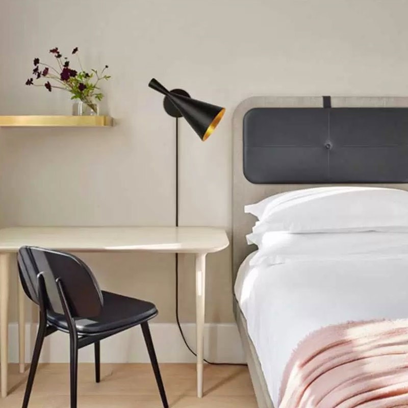 Plug-in adjustable wall light - E27