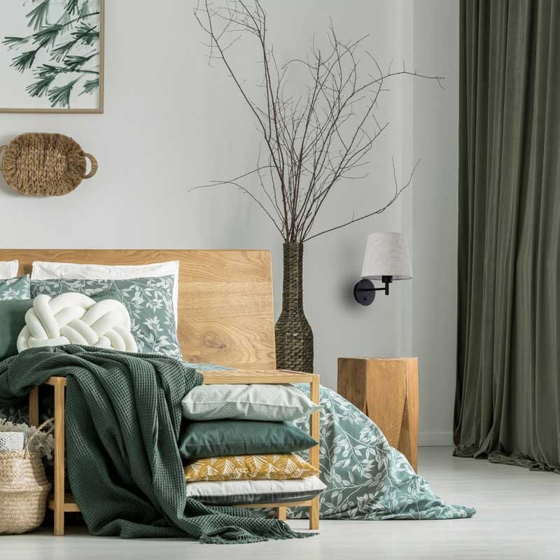 Wall light with shade and switch Classic "RIGA" - E27