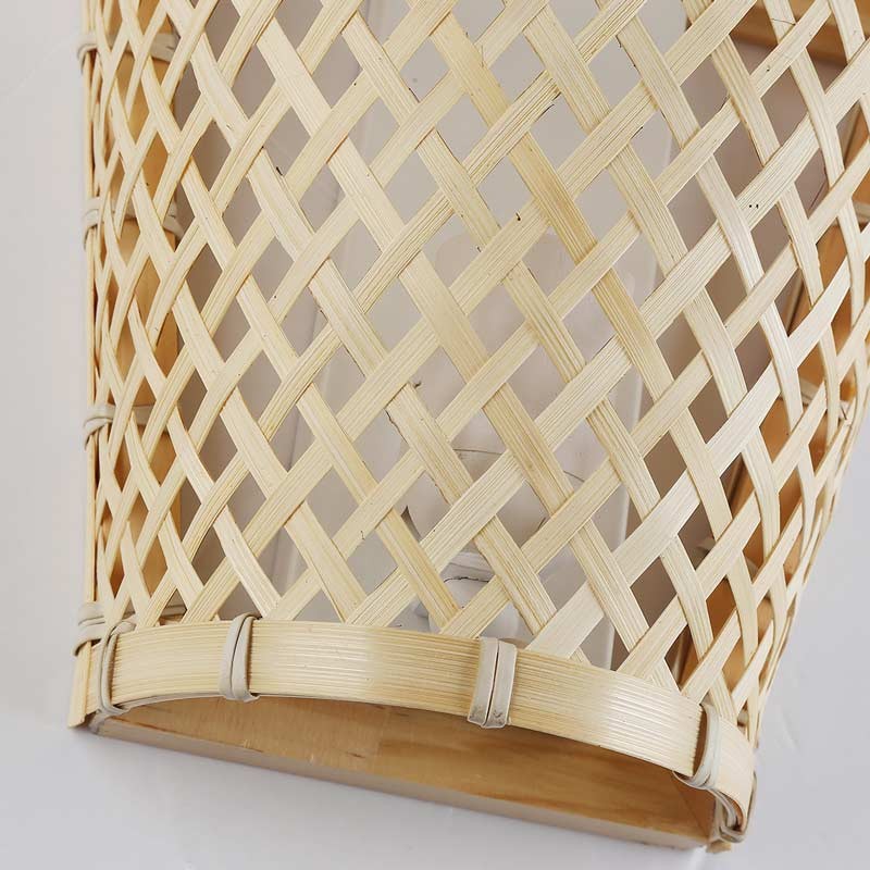 Wicker wall sconce "Pani".