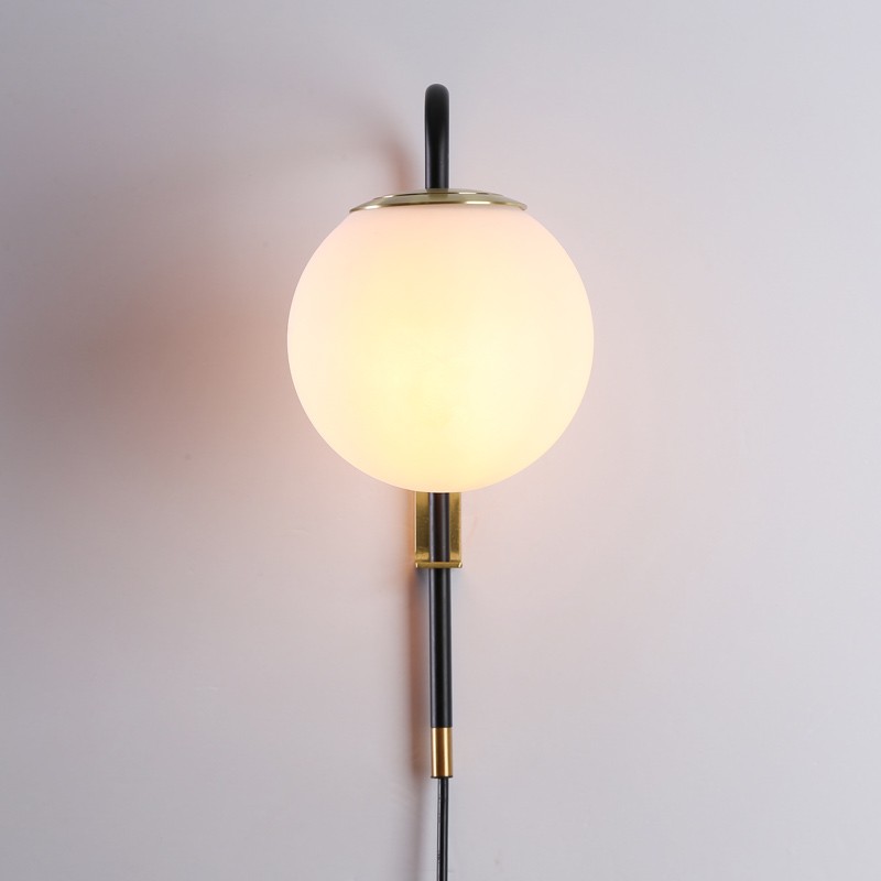 Plug-in crystal ball wall sconce "Bilsen" - E27