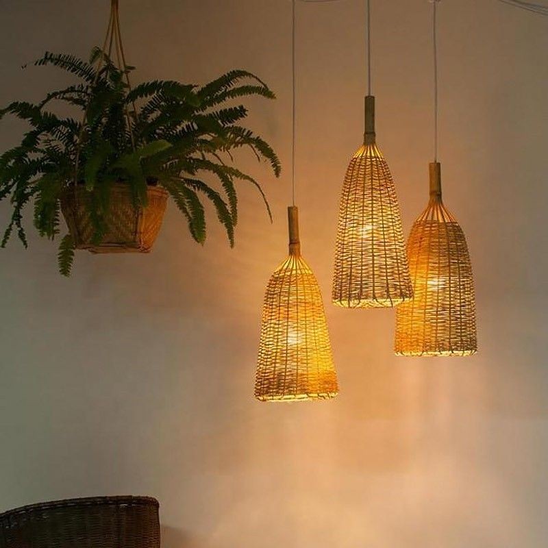 Wicker pendant lamp "Boa".