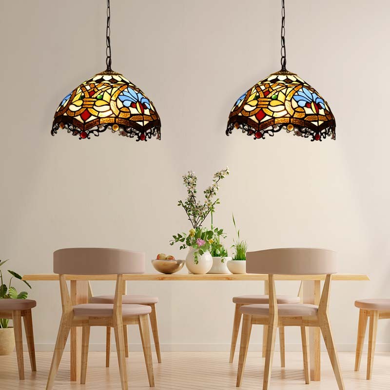 Tiffany-inspired pendant lamp with floral mosaic in glass