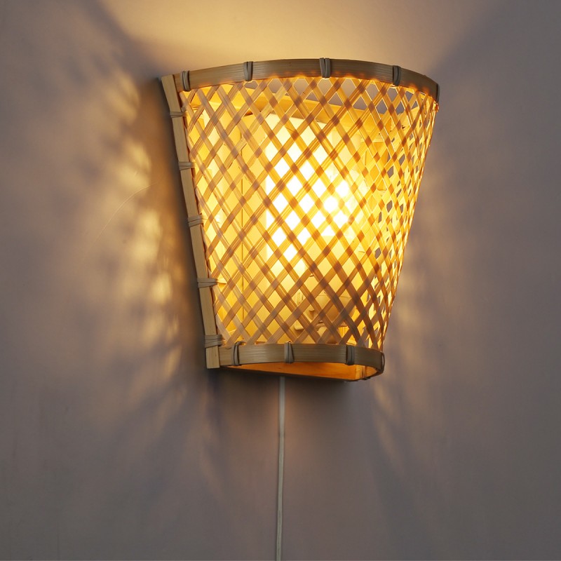 Wicker wall light with plug "PANI".