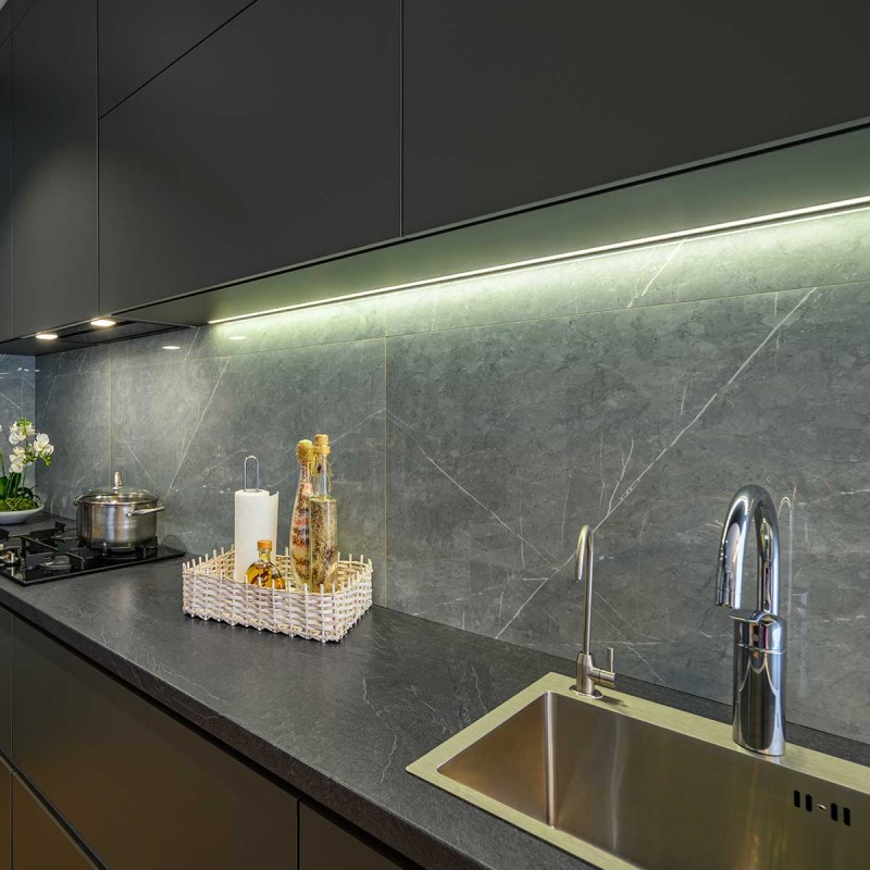 Recessed aluminum profile for LED strip with diffuser - 4 clips - 2 caps - 36x28mm - 2 meters
