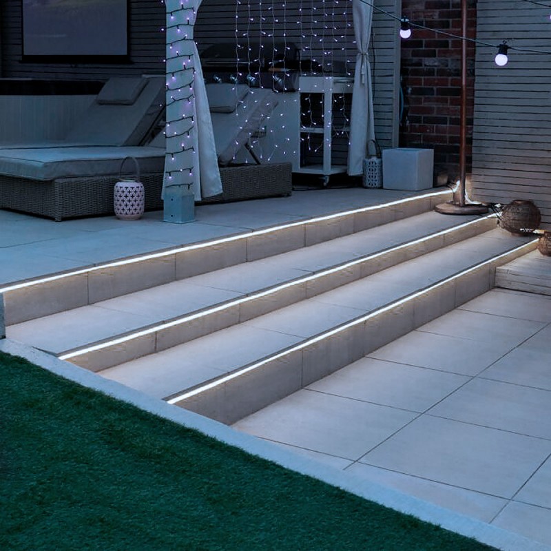 Flexible LED neon 24V DC - 4x10mm - 5 meters - Complete kit - IP67 - 11W/m - Lateral curvature