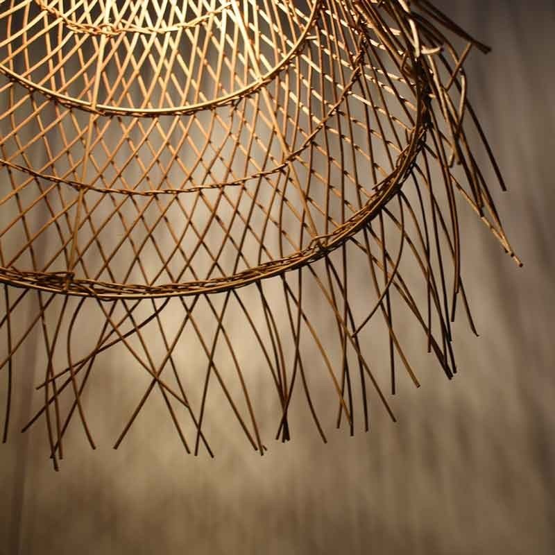 Willow" wicker pendant lamp with switch and plug