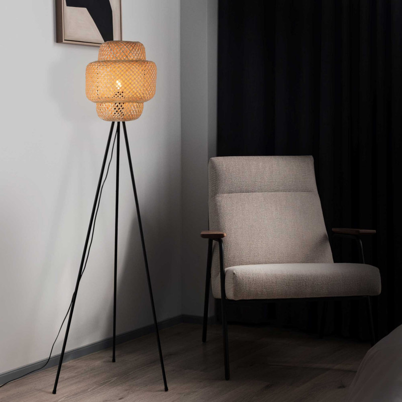 Rattan floor lamp "Onna"