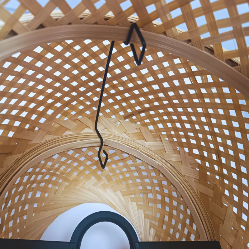 Rattan floor lamp "Onna"