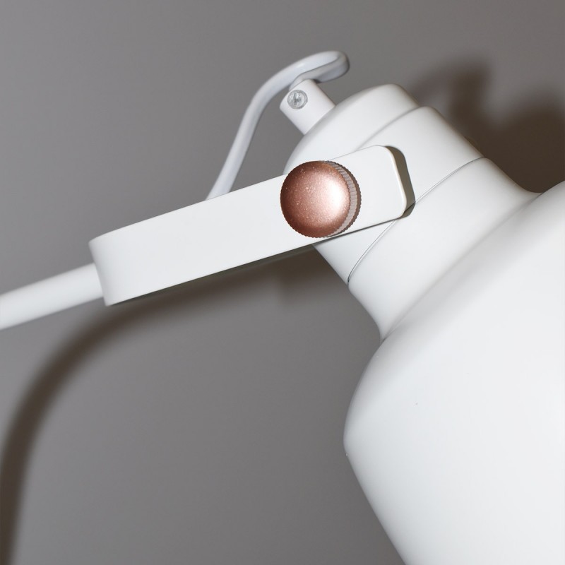 Nordic table lamp "KUKKA".