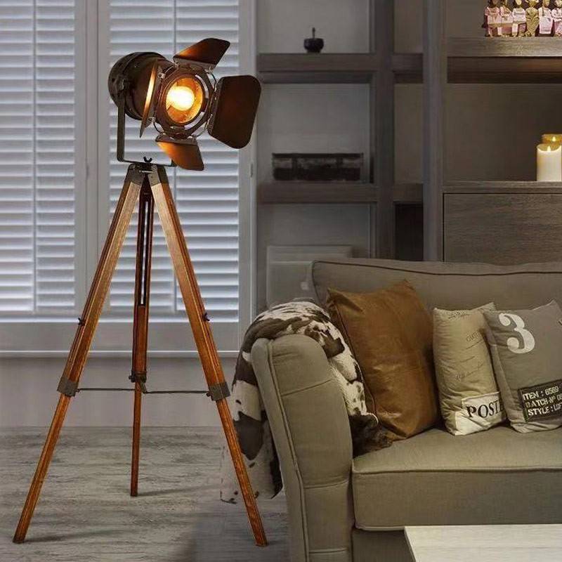 Vintage floor lamp with tripod "CINEMA" 139cm