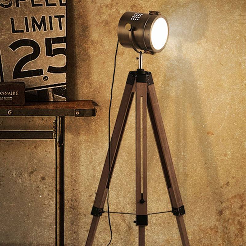 BOGART" chrome-colored cinema floor lamp with tripod