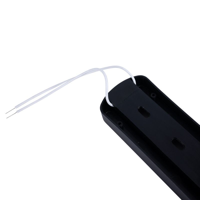 Adapter for single-phase track spotlight to ceiling light