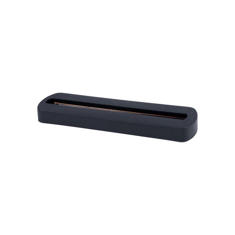 Adapter for single-phase track spotlight to ceiling light