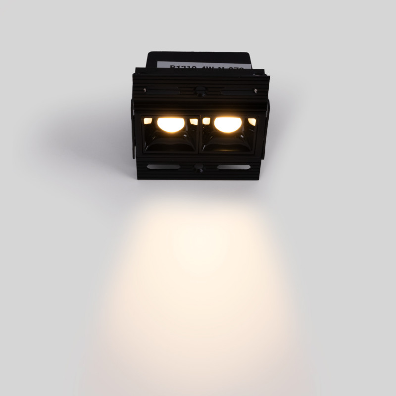 Recessed/trimless linear LED spotlight for plasterboard - 4W - UGR18 - CRI90 - Black
