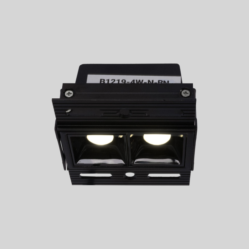 Recessed/trimless linear LED spotlight for plasterboard - 4W - UGR18 - CRI90 - Black