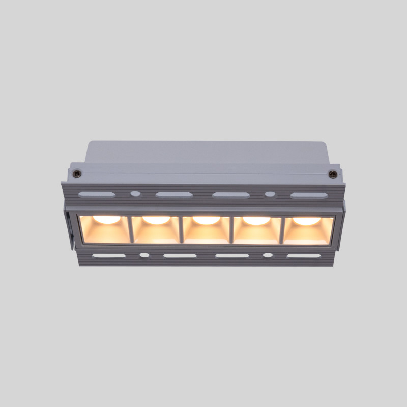 Recessed/trimless linear LED spotlight for plasterboard - 12W - UGR18 - CRI90 - White