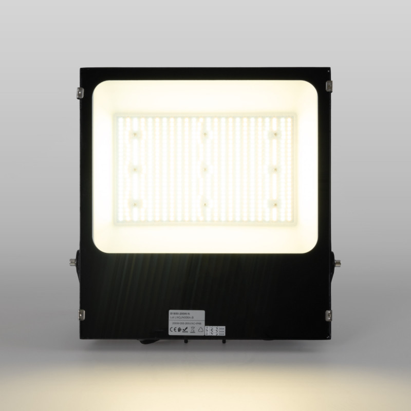 Outdoor LED floodlight - 200W CCT - "PRO" Series - 110lm/W - IP66