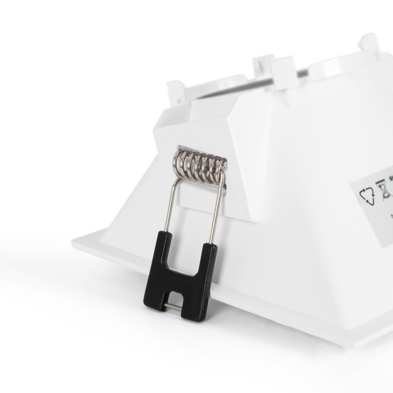 Asymmetrical square recessed downlight ring - Low UGR - Cutout 85 x 85mm