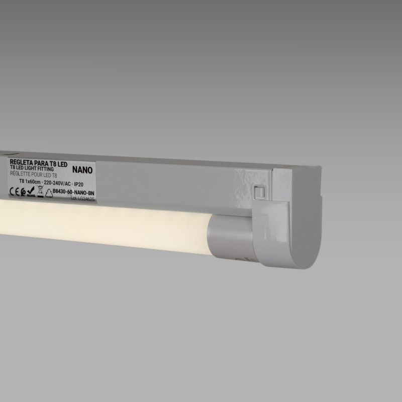 Kit LED light fitting + T8 LED tube - 9W - 60cm