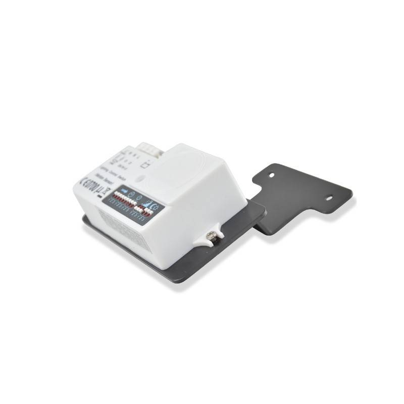 Microwave motion sensor with 1-10V control