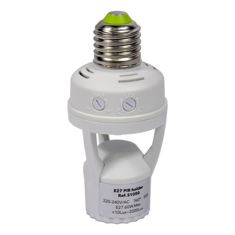 Adapter for E27 LED bulb with PIR 360º motion sensor IP20