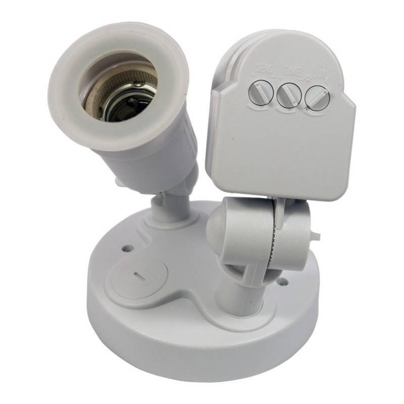 Lamp holder for E27 LED bulb with PIR 180º motion sensor IP44