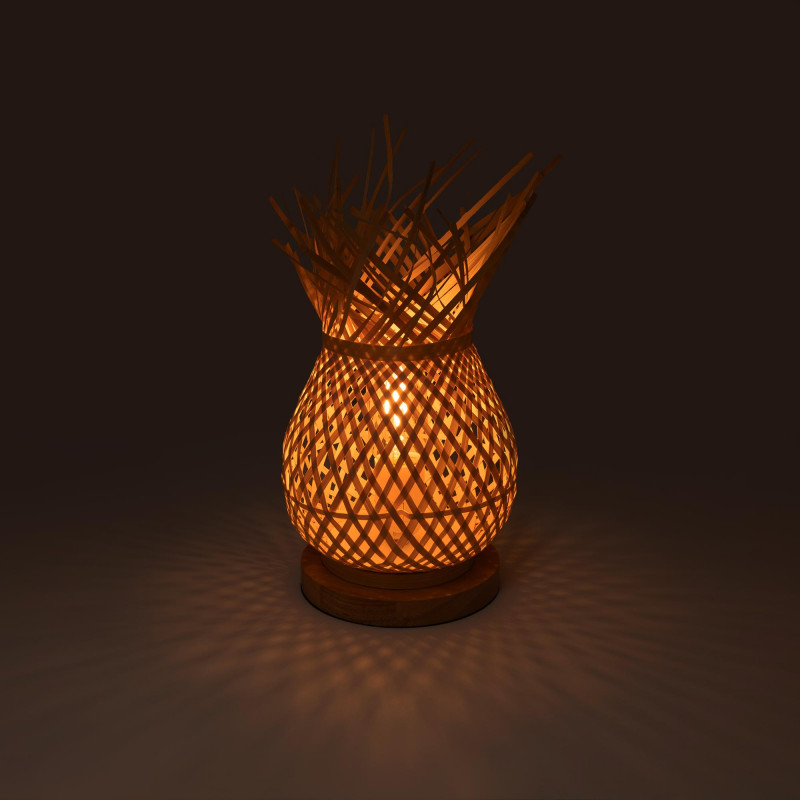 Wicker table lamp "VIMET".
