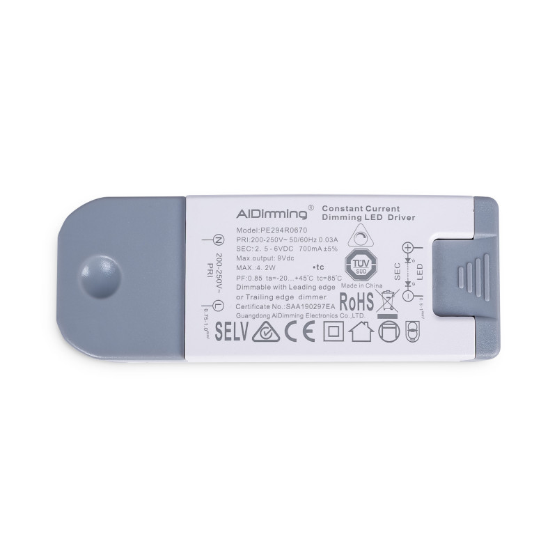 Dimmable driver TRIAC 2-6V DC - 700mA - 4,2W