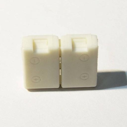[B1688DIR] Conector pentru benzi LED 12V RGB direct fără cablu